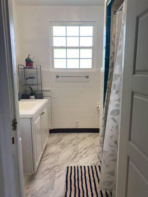 Cozy Home, King Bed, 3 Bedrooms,Close To Downtown Beaches Towncenter Jacksonville Eksteriør bilde