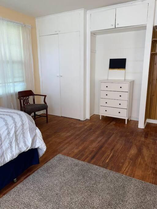 Cozy Home, King Bed, 3 Bedrooms,Close To Downtown Beaches Towncenter Jacksonville Eksteriør bilde