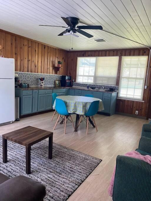 Cozy Home, King Bed, 3 Bedrooms,Close To Downtown Beaches Towncenter Jacksonville Eksteriør bilde